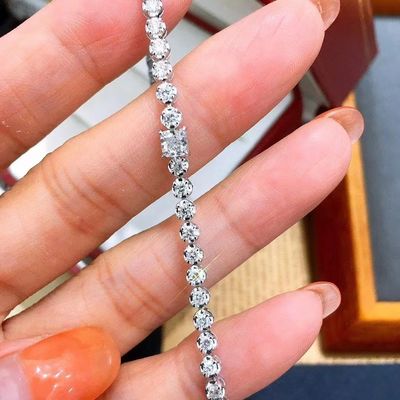 円形 プリンセスカット ダイヤモンド ブレスレット 飾り付け 必須 貨幣