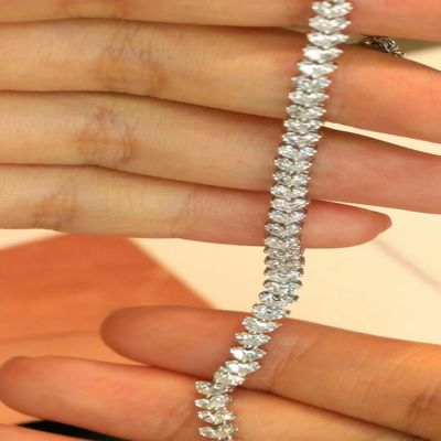 18K パーソナライズ可能なテニスブレスレット ラボで育ったダイヤモンドとフルダイヤモンド水滴