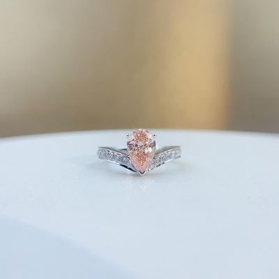 18K ホワイトゴールド ダイヤモンドリング コレクション パーソナライズ可能 ラボ ダイヤモンド 宝石